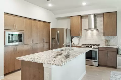 Kitchen - 112 Sweetwater Dr, Commerce, TX 75428 photo 2 of 4