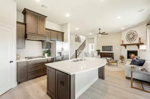 Kitchen - 112 Sweetwater Dr, Commerce, TX 75428 photo 4 of 4