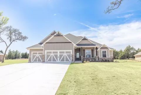 Exterior - 2800 Heather Hvn, Moore, OK 73160 photo 3 of 40