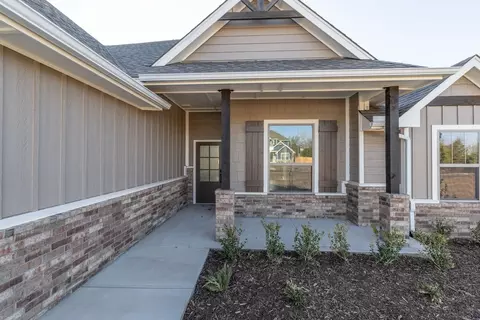 Exterior - 2800 Heather Hvn, Moore, OK 73160 photo 23 of 40