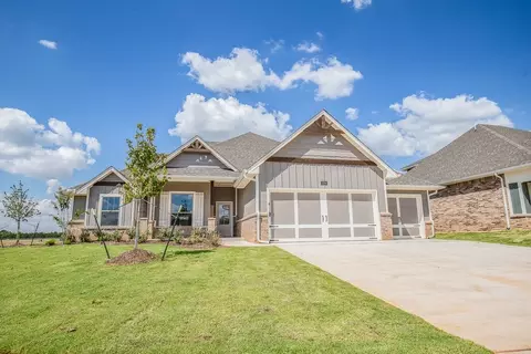 Exterior - 2800 Heather Hvn, Moore, OK 73160 photo 2 of 40