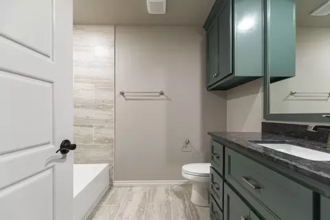Bath - 2800 Heather Hvn, Moore, OK 73160 photo 6 of 21