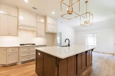 Kitchen - 2800 Heather Hvn, Moore, OK 73160 photo 6 of 15