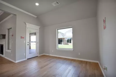 Living - 2800 Heather Hvn, Moore, OK 73160 photo 8 of 11