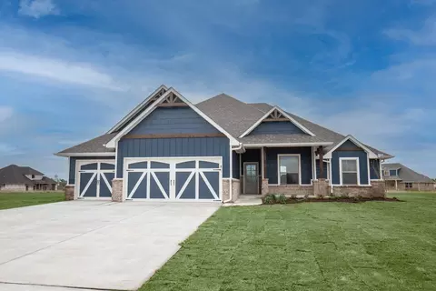 Exterior - 2800 Heather Hvn, Moore, OK 73160 photo 5 of 40