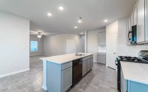 Kitchen - 513 Estuary Dr, Maxwell, TX 78656 photo 1 of 7