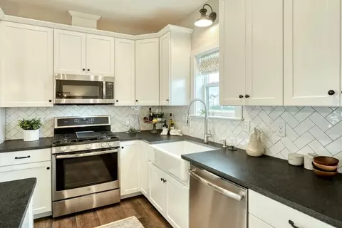 Kitchen - 1650 Yankeeland Ave, Frederick, MD 21702 photo 41 of 58