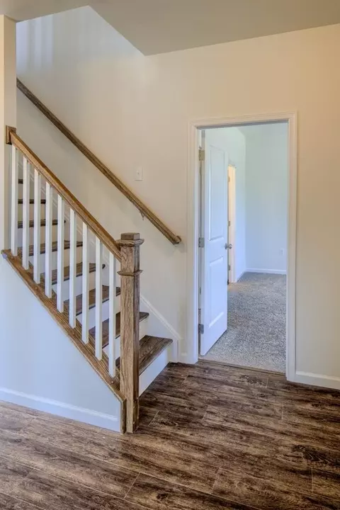 Entry Way - 1650 Yankeeland Ave, Frederick, MD 21702 photo 4 of 23