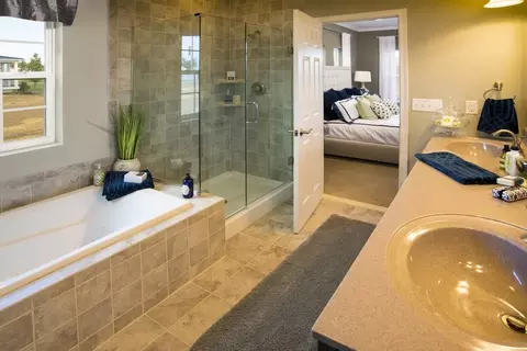 Bath - 1650 Yankeeland Ave, Frederick, MD 21702 photo 33 of 56