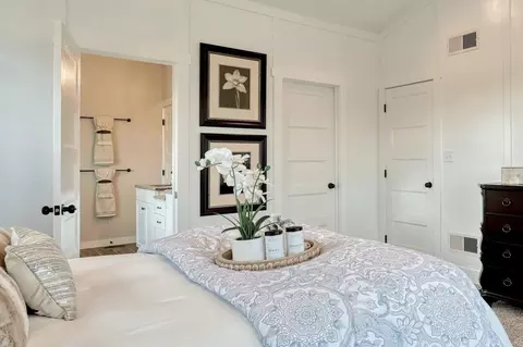 Bedroom - 1650 Yankeeland Ave, Frederick, MD 21702 photo 10 of 27