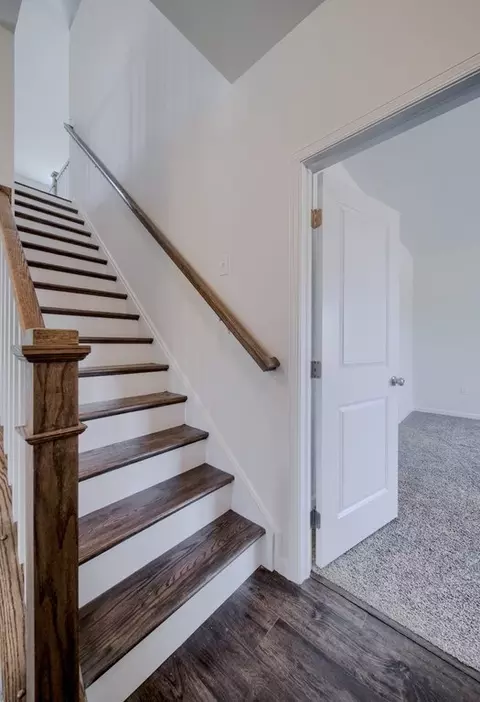 Entry Way - 1650 Yankeeland Ave, Frederick, MD 21702 photo 8 of 23
