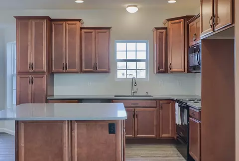 Kitchen - 1650 Yankeeland Ave, Frederick, MD 21702 photo 36 of 58