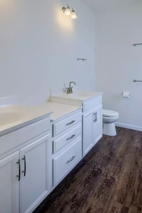 Bath - 1650 Yankeeland Ave, Frederick, MD 21702 photo 26 of 56