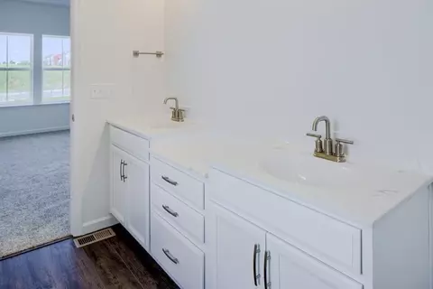 Bath - 1650 Yankeeland Ave, Frederick, MD 21702 photo 23 of 56