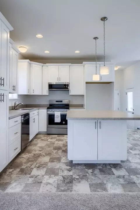 Kitchen - 1650 Yankeeland Ave, Frederick, MD 21702 photo 16 of 58