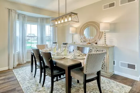 Dining - 1650 Yankeeland Ave, Frederick, MD 21702 photo 1 of 17