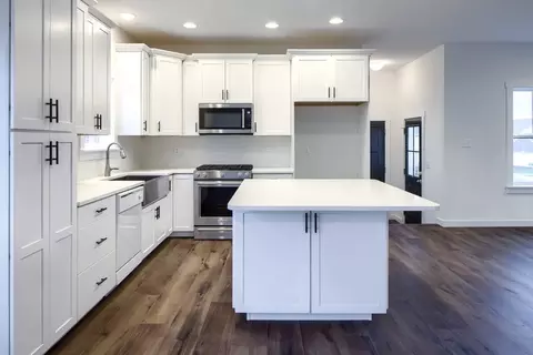 Kitchen - 1650 Yankeeland Ave, Frederick, MD 21702 photo 27 of 58