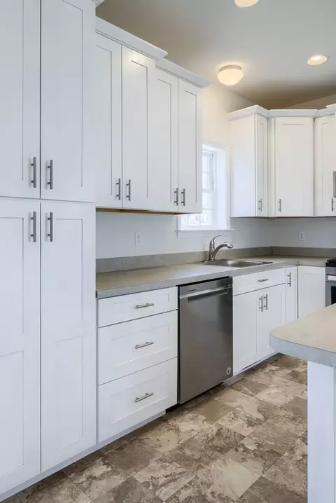 Kitchen - 1650 Yankeeland Ave, Frederick, MD 21702 photo 15 of 58