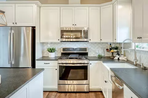 Kitchen - 1650 Yankeeland Ave, Frederick, MD 21702 photo 2 of 58