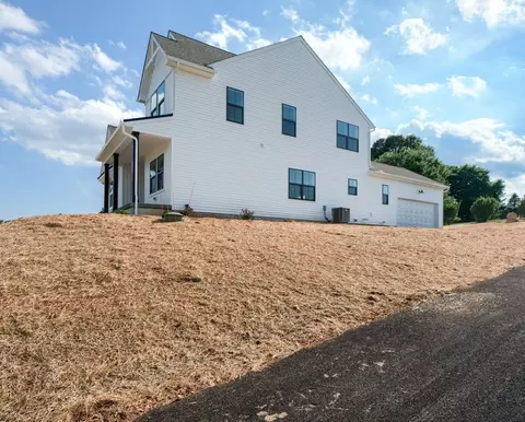 Exterior - 1650 Yankeeland Ave, Frederick, MD 21702 photo 8 of 63