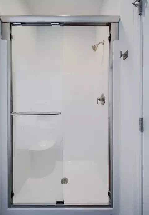 Bath - 1650 Yankeeland Ave, Frederick, MD 21702 photo 17 of 56
