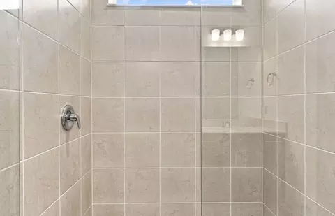 Bath - 4400 SW 82nd Loop, Ocala, FL 34476 photo 2 of 3