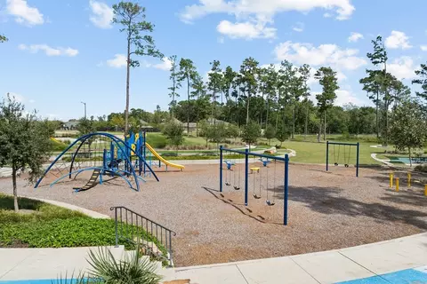 View/Area - 818 Ridgewood Cliffs Ct, Willis, TX 77378 photo 5 of 15