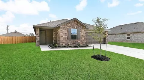 8738 Jade Hill Dr, Iowa Colony, TX 77583