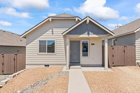 4011 SW Obsidian Pl, Redmond, OR 97756