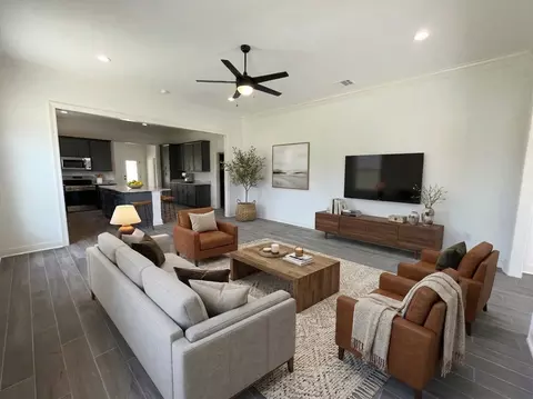 11321 Densmore Dr, Denham Springs, LA 70726