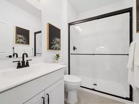Bath - 201 Eldridge Dr, Sealy, TX 77474 photo 6 of 11