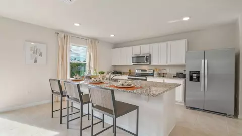 Kitchen - 3928 Magenta Pl, Saint Cloud, FL 34772 photo 2 of 8