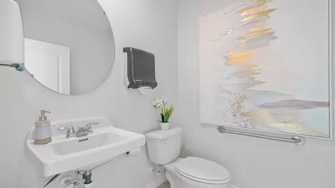 Bath - 3928 Magenta Pl, Saint Cloud, FL 34772 photo 1 of 4