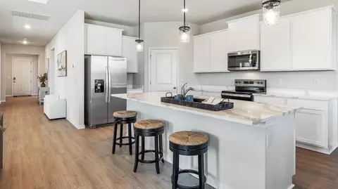 Kitchen - 10919 Rabbit Grove Trl, Parrish, FL 34219 photo 3 of 3