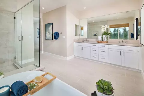 Bath - 11515 Grovedale Dr, Whittier, CA 90604 photo 1 of 3
