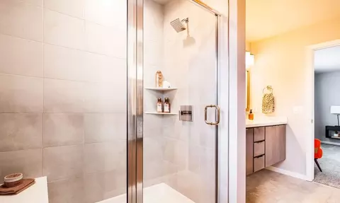 Bath - 940 S High Point Rd, Madison, WI 53719 photo 6 of 6