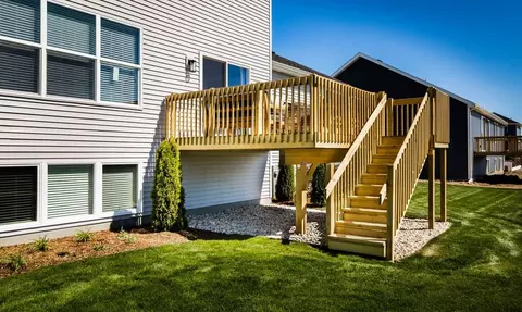 Exterior - 940 S High Point Rd, Madison, WI 53719 photo 5 of 14