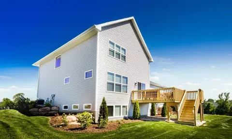 Exterior - 940 S High Point Rd, Madison, WI 53719 photo 4 of 14