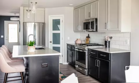 Kitchen - 940 S High Point Rd, Madison, WI 53719 photo 5 of 8