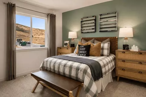 Bedroom - 2109 Maple St, Wenatchee, WA 98801 photo 8 of 8