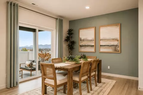 Dining - 2109 Maple St, Wenatchee, WA 98801 photo 1 of 1