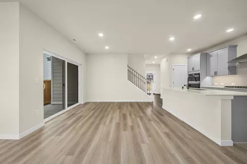 Living - 2109 Maple St, Wenatchee, WA 98801 photo 4 of 8