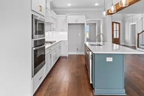 Kitchen - 18 Main St, Madison, AL 35758 photo 4 of 4