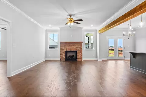 Living - 18 Main St, Madison, AL 35758 photo 1 of 4