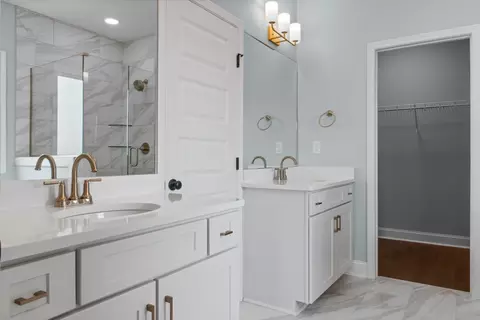 Bath - 18 Main St, Madison, AL 35758 photo 1 of 8