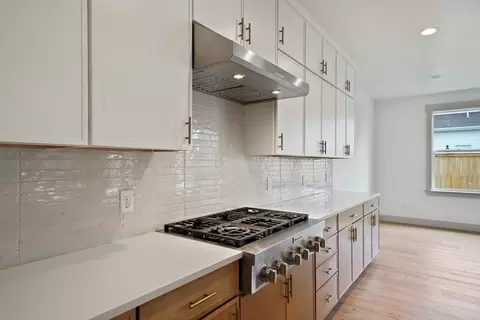 Kitchen - 1606 Kit Carson Cir, Belgrade, MT 59714 photo 5 of 5
