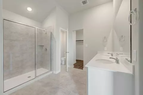 Bath - 12717 Setting Peak Ln, Buda, TX 78610 photo 2 of 2