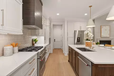 Kitchen - 1002 Kingbird Ln, Clover, SC 29710 photo 10 of 11