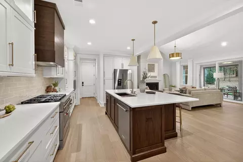 Kitchen - 1002 Kingbird Ln, Clover, SC 29710 photo 2 of 11