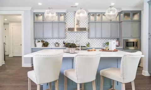 Kitchen - 1002 Kingbird Ln, Clover, SC 29710 photo 7 of 11